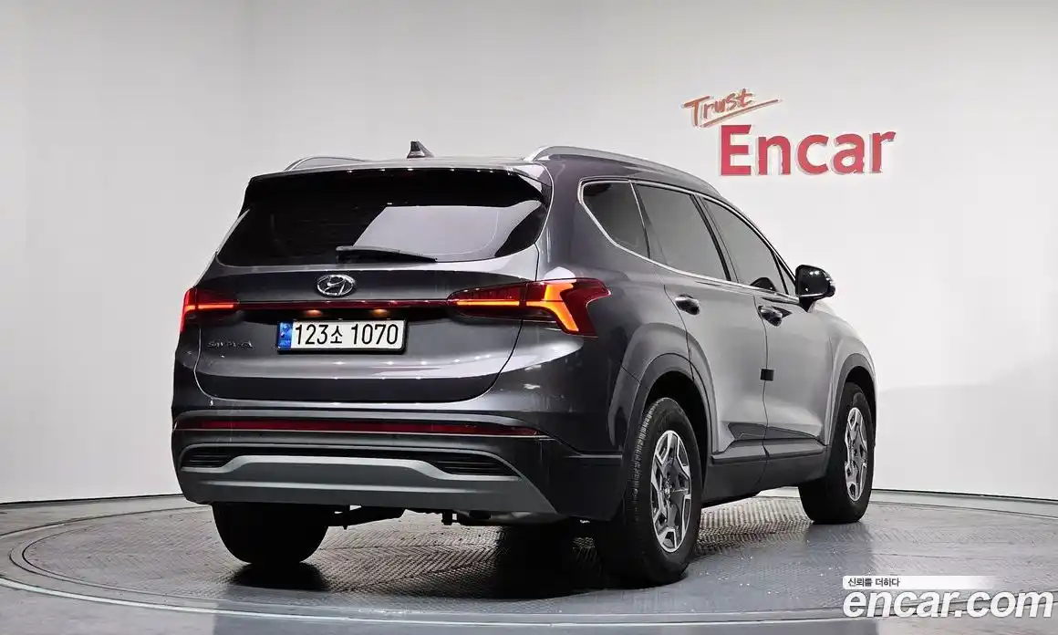 Hyundai Santa Fe 2023 1.6 Автомат в Москве № 110937, фото 20