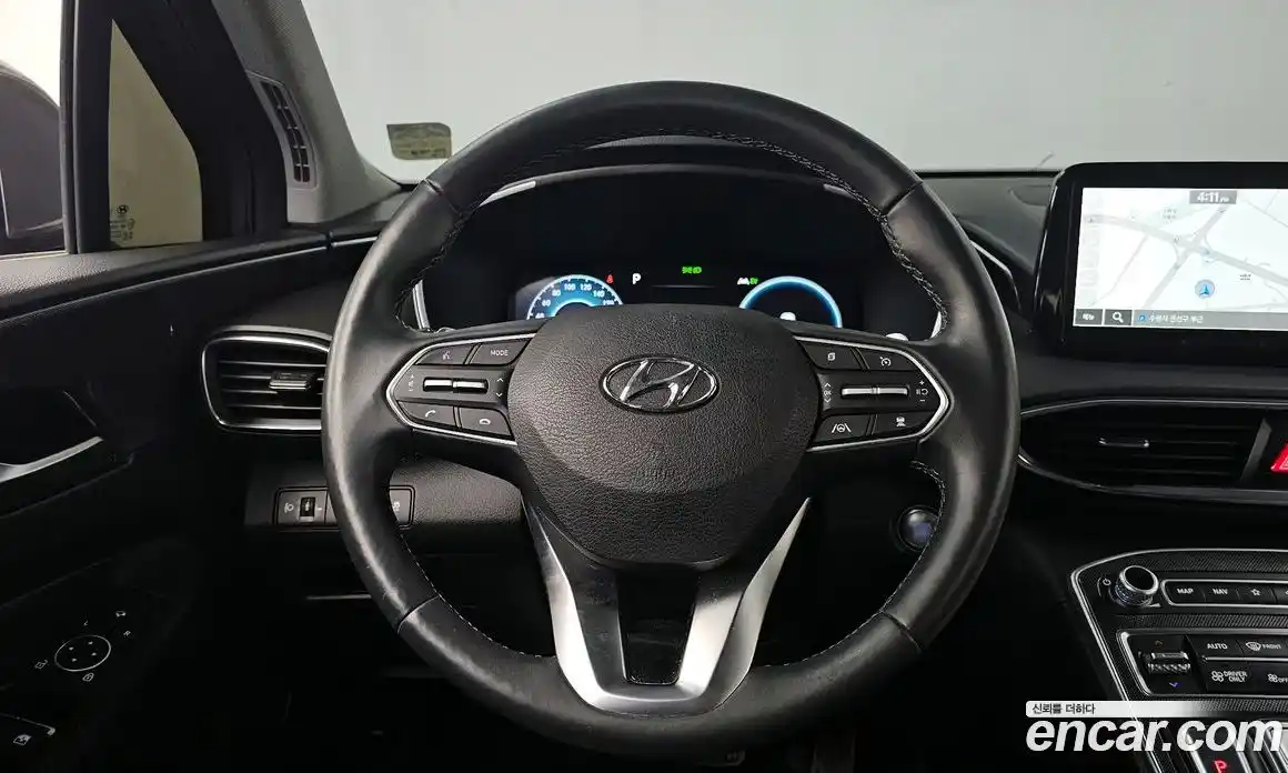 Hyundai Santa Fe 2023 1.6 Автомат в Москве № 110937, фото 6