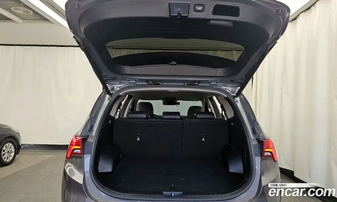 Hyundai Santa Fe 2023 1.6 Автомат в Москве № 110937, фото 7