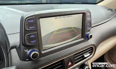 Hyundai Kona 2018 1.6 Автомат в Москве № 111830, миниатюра 11