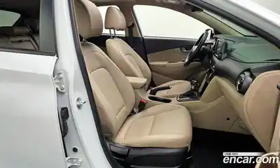 Hyundai Kona 2018 1.6 Автомат в Москве № 111830, миниатюра 2
