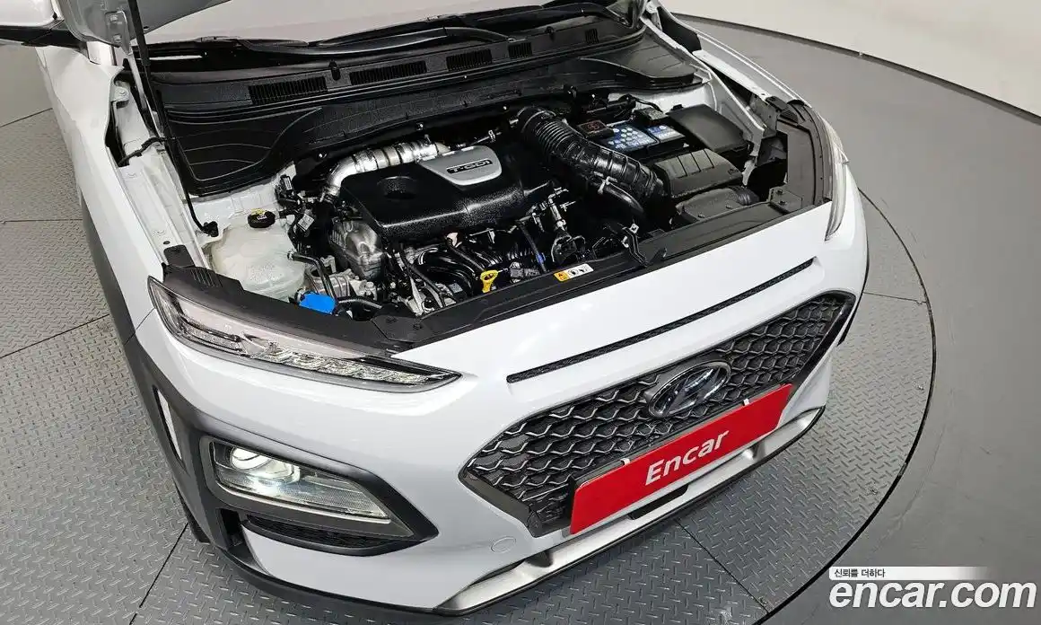 Hyundai Kona 2018 1.6 Автомат в Москве № 111830, фото 4