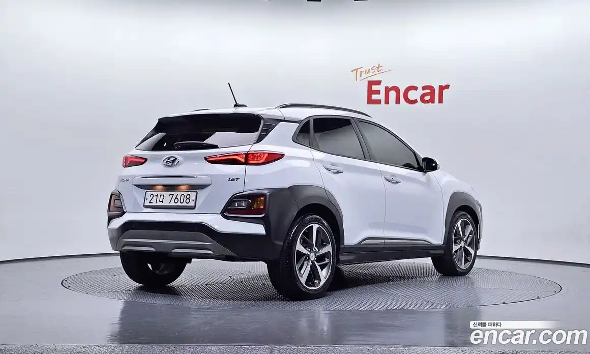 Hyundai Kona 2018 1.6 Автомат в Москве № 111830, фото 8