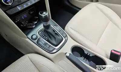 Hyundai Kona 2018 1.6 Автомат в Москве № 111830, миниатюра 9