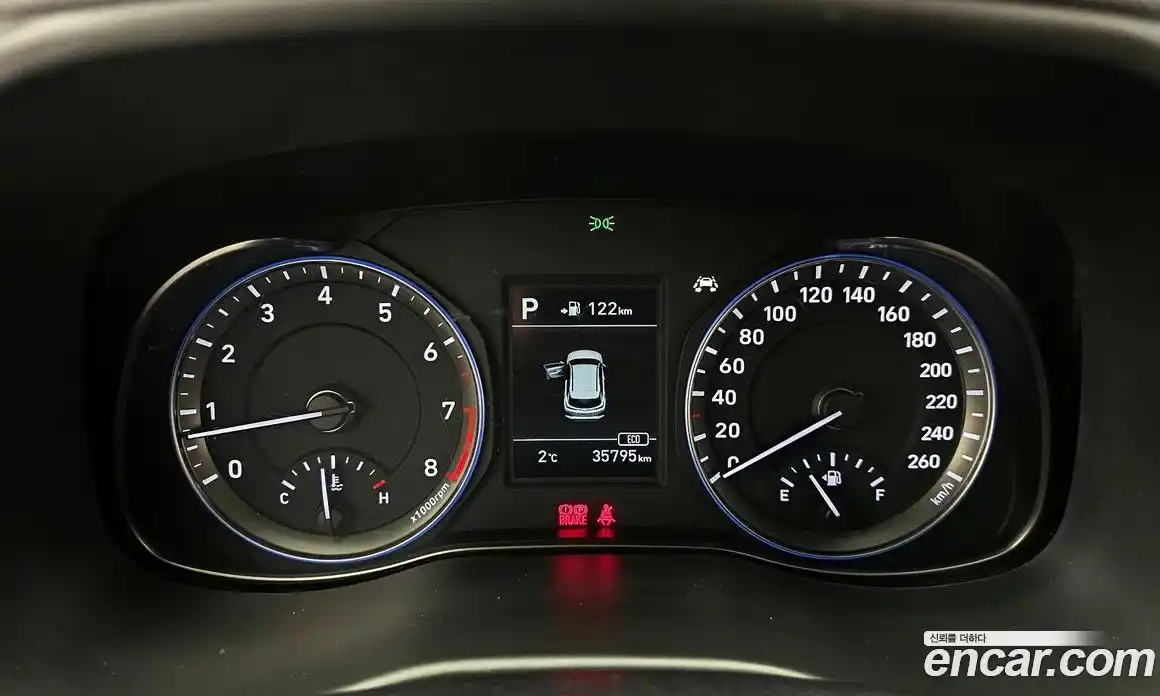 Hyundai Kona 2018 1.6 Автомат в Москве № 111830, фото 10