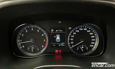 Hyundai Kona 2018 1.6 Автомат в Москве № 111830, миниатюра 10