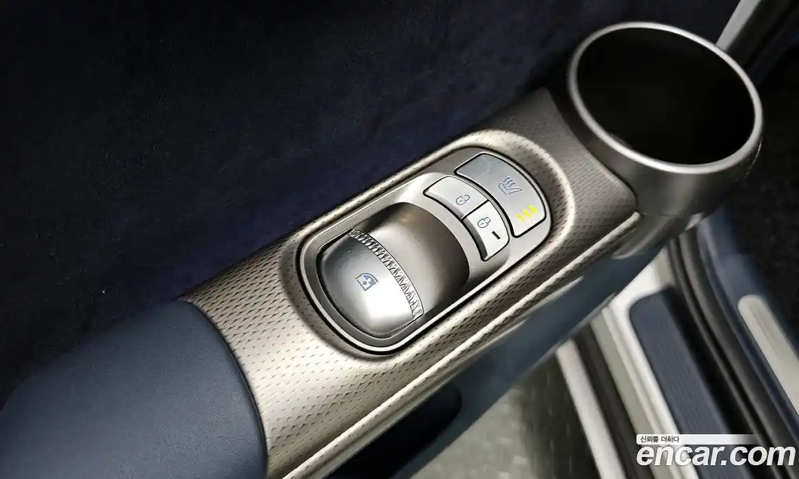 Genesis GV60 2022 0.1 Автомат в Москве № 116943, фото 8