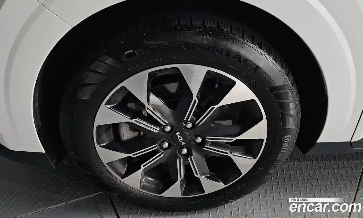 Kia Canival 2023 3.5 Автомат в Москве № 121303, фото 4