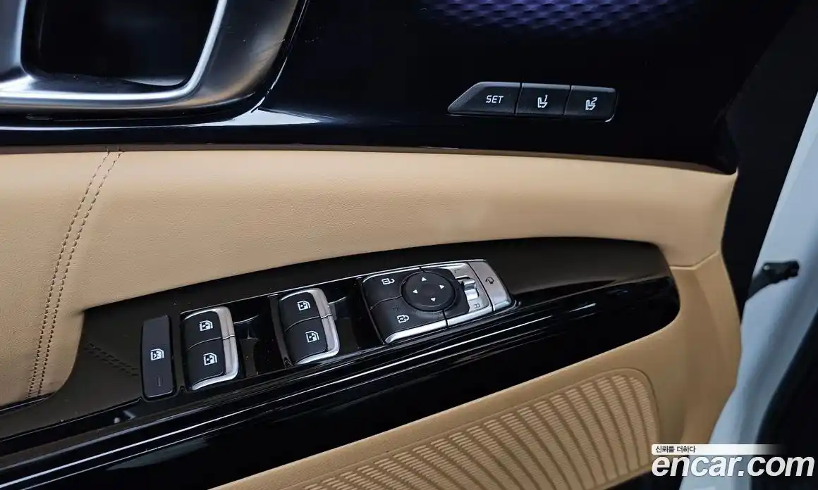 Kia Canival 2023 3.5 Автомат в Москве № 121303, фото 6