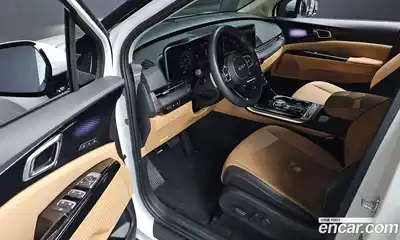 Kia Canival 2023 3.5 Автомат в Москве № 121303, миниатюра 7