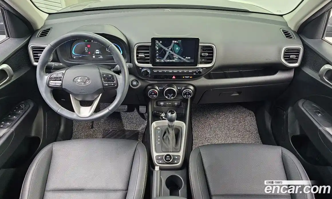 Hyundai Venue 2023 1.6 Автомат в Москве № 124486, фото 13