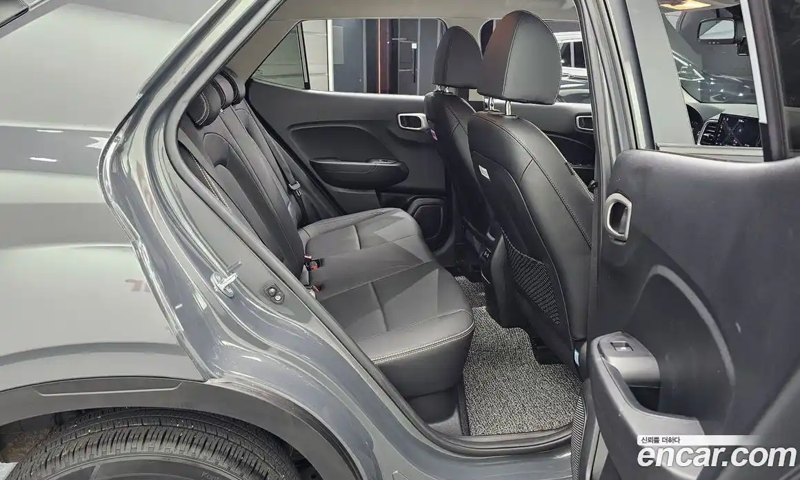 Hyundai Venue 2023 1.6 Автомат в Москве № 124486, фото 18