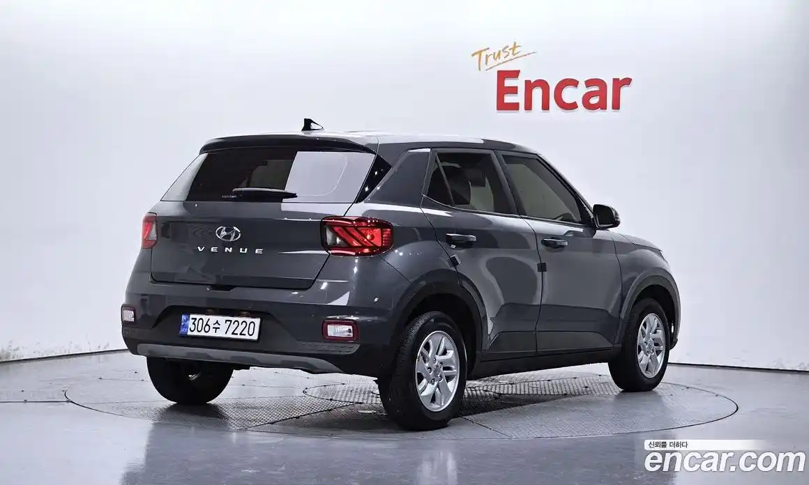 Hyundai Venue 2023 1.6 Автомат в Москве № 124486, фото 20