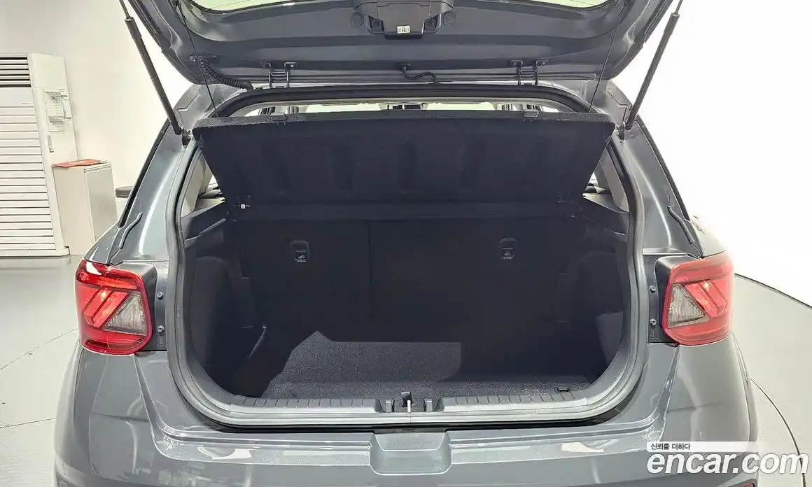 Hyundai Venue 2023 1.6 Автомат в Москве № 124486, фото 6