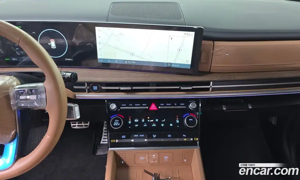 Hyundai Santa Fe 2024 1.6 Автомат в Москве № 125232, фото 18