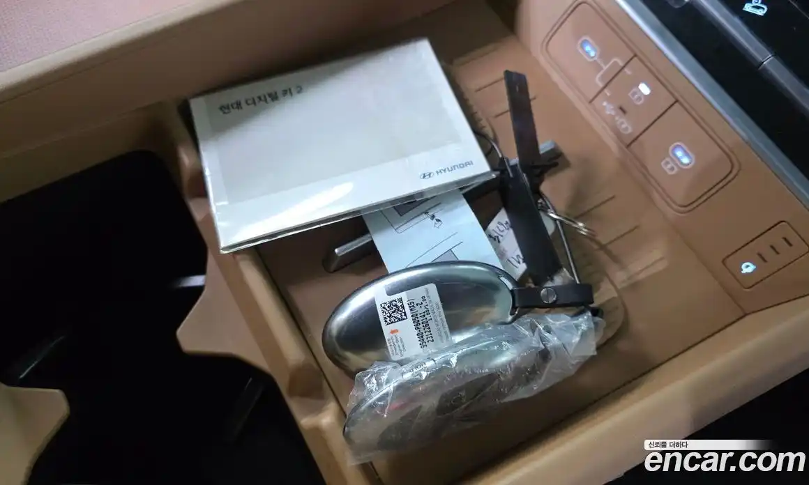 Hyundai Santa Fe 2024 1.6 Автомат в Москве № 125232, фото 10