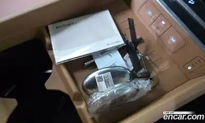 Hyundai Santa Fe 2024 1.6 Автомат в Москве № 125232, миниатюра 10