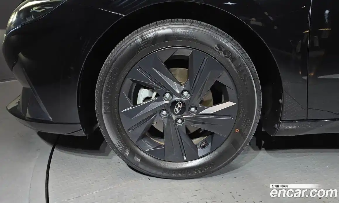 Hyundai Avante 2022 1.6 Автомат в Москве № 125951, фото 11