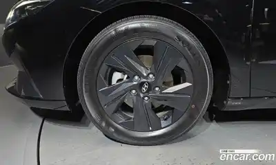 Hyundai Avante 2022 1.6 Автомат в Москве № 125951, миниатюра 11