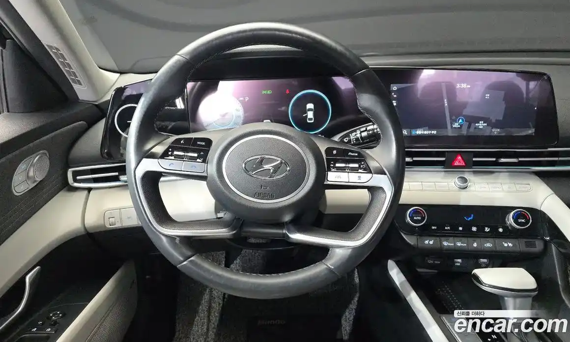 Hyundai Avante 2022 1.6 Автомат в Москве № 125951, фото 16