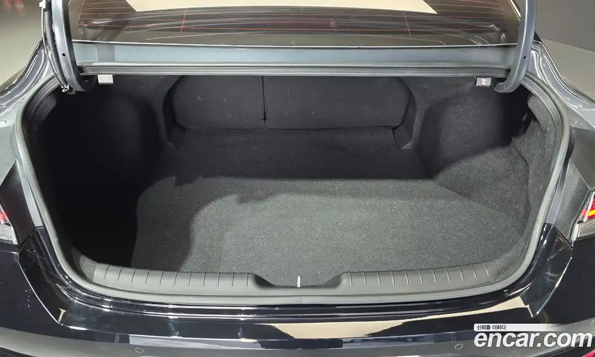 Hyundai Avante 2022 1.6 Автомат в Москве № 125951, фото 17