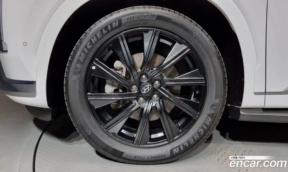 Hyundai Palisade 2023 3.8 Автомат в Москве № 126945, фото 9