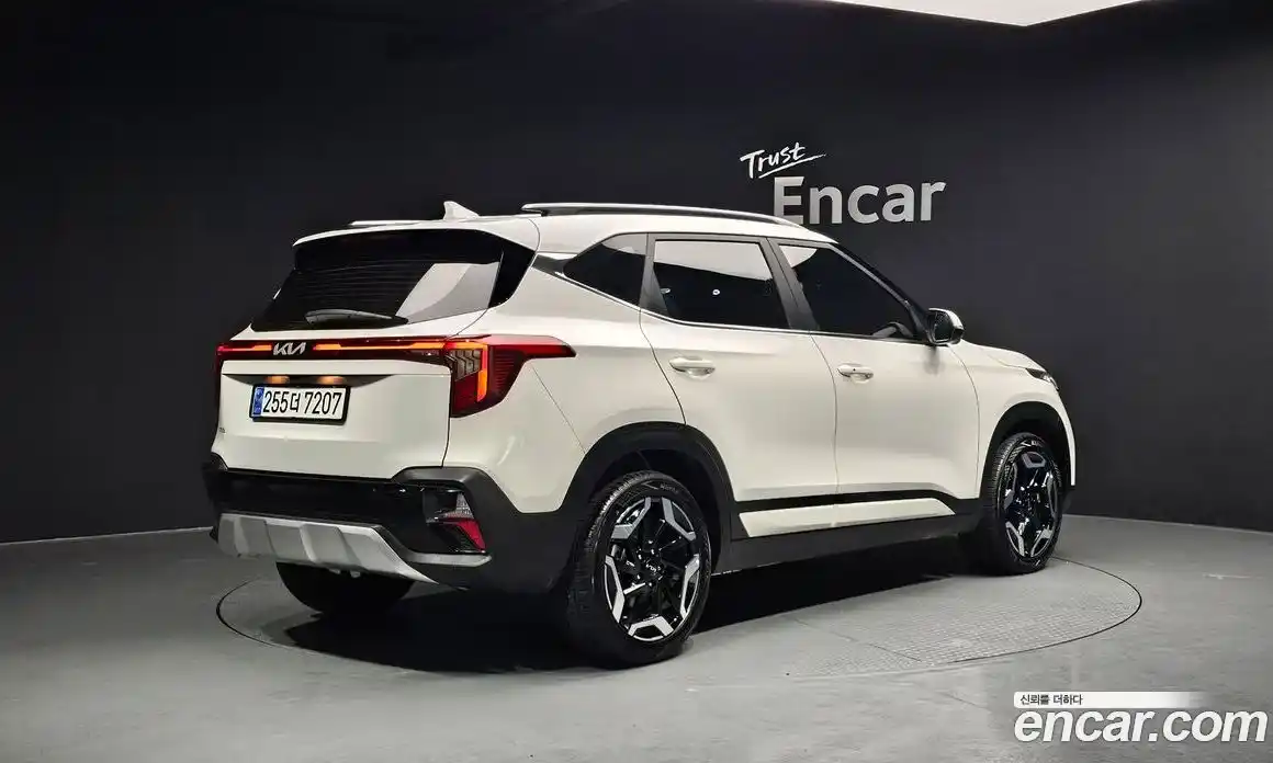 Kia Seltos 2024 1.6 Автомат в Москве № 127690, фото 4