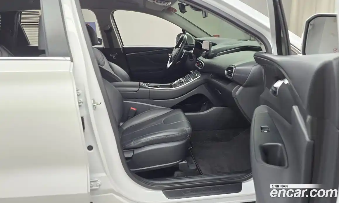 Hyundai Santa Fe 2021 2.2 Автомат в Москве № 127960, фото 12