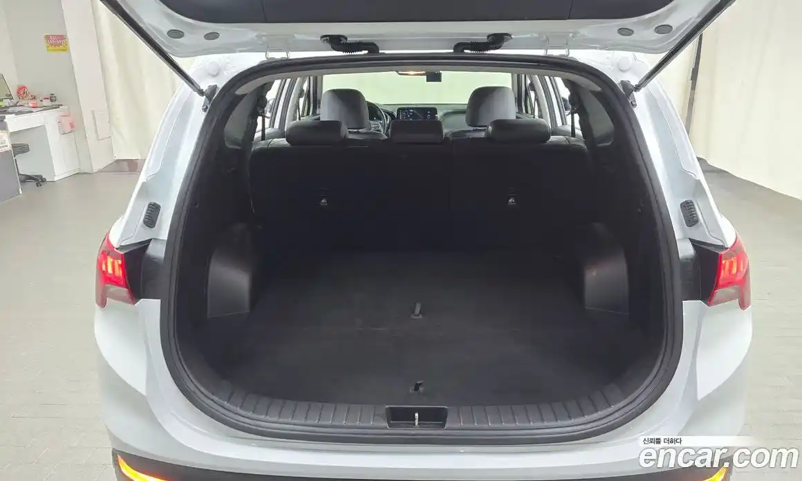 Hyundai Santa Fe 2021 2.2 Автомат в Москве № 127960, фото 18