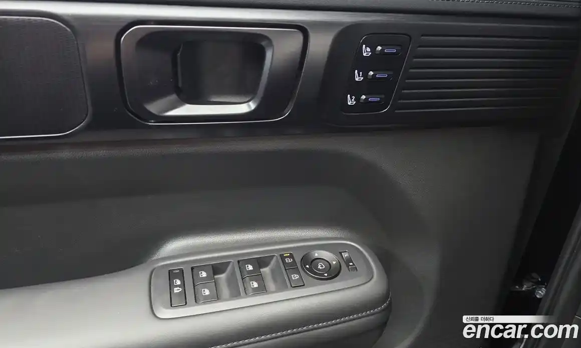 Hyundai Santa Fe 2025 1.6 Автомат в Москве № 129965, фото 11