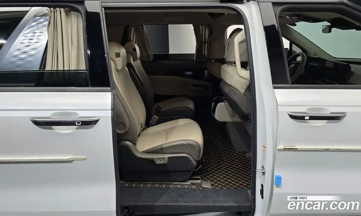 Kia Canival 2021 3.5 Автомат в Москве № 133148, фото 11