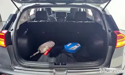 Kia Niro 2020 1.6 Автомат в Москве № 134080, миниатюра 11