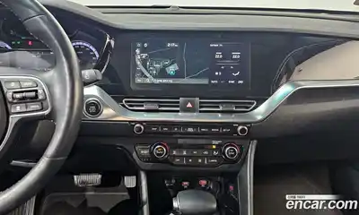 Kia Niro 2020 1.6 Автомат в Москве № 134080, миниатюра 3