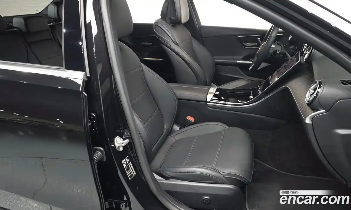 Mercedes-Benz C-Class 2023 2.0 Автомат в Москве № 140313, фото 16