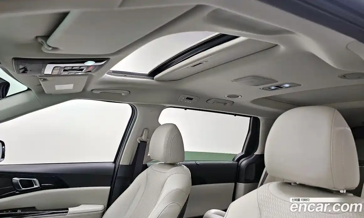 Kia Canival 2023 2.2 Автомат в Москве № 14385, фото 14