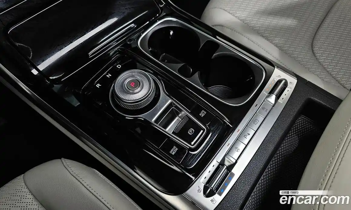 Kia Canival 2023 2.2 Автомат в Москве № 14385, фото 20