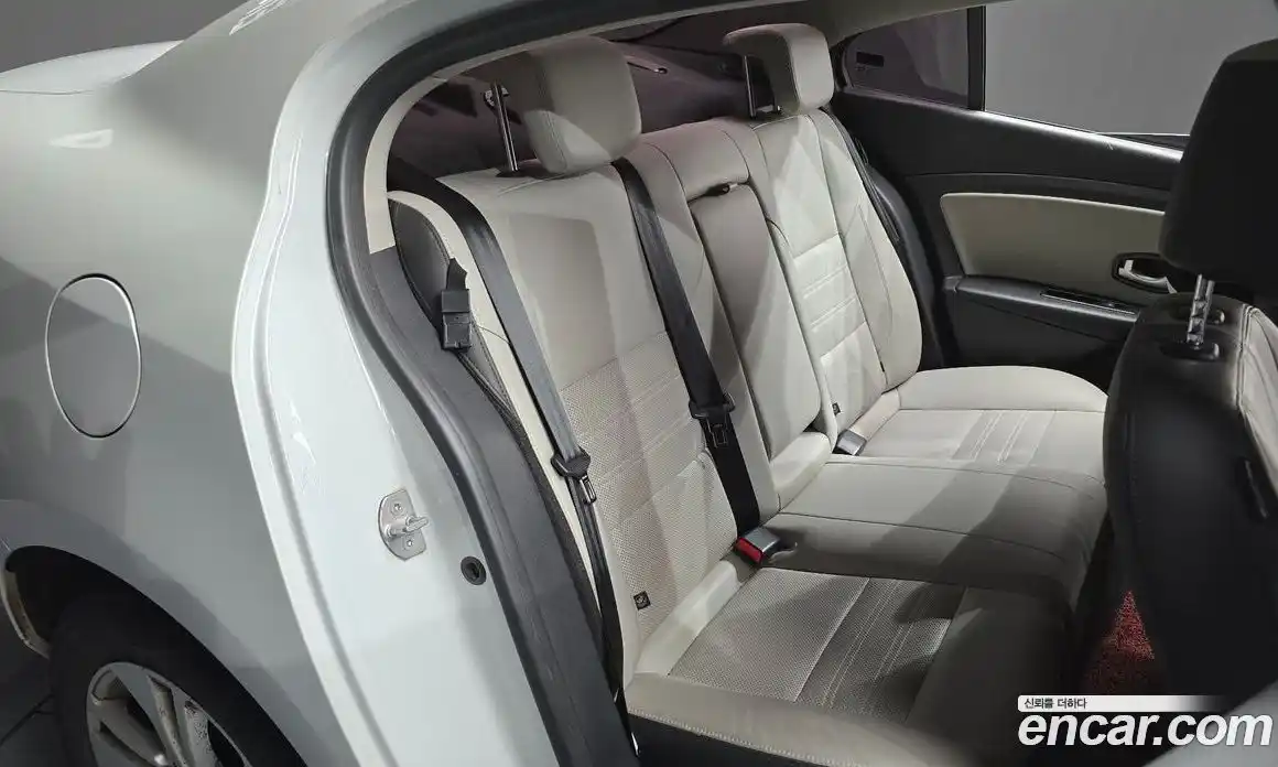 Renault SM3 2018 1.6 Автомат в Москве № 147667, фото 15