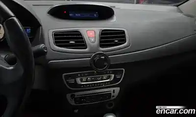 Renault SM3 2018 1.6 Автомат в Москве № 147667, миниатюра 2