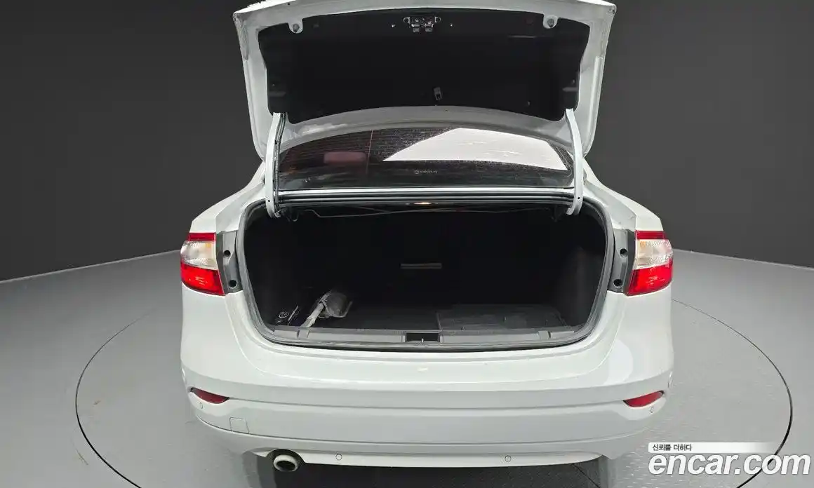 Renault SM3 2018 1.6 Автомат в Москве № 147667, фото 3