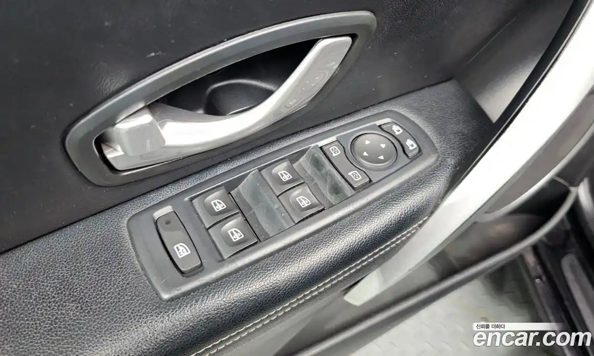 Renault SM3 2011 1.6 Автомат в Москве № 149159, фото 16