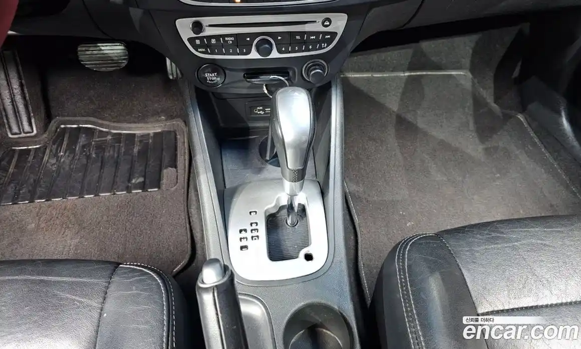 Renault SM3 2011 1.6 Автомат в Москве № 149159, фото 18