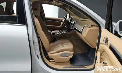 Porsche Cayenne, 2015