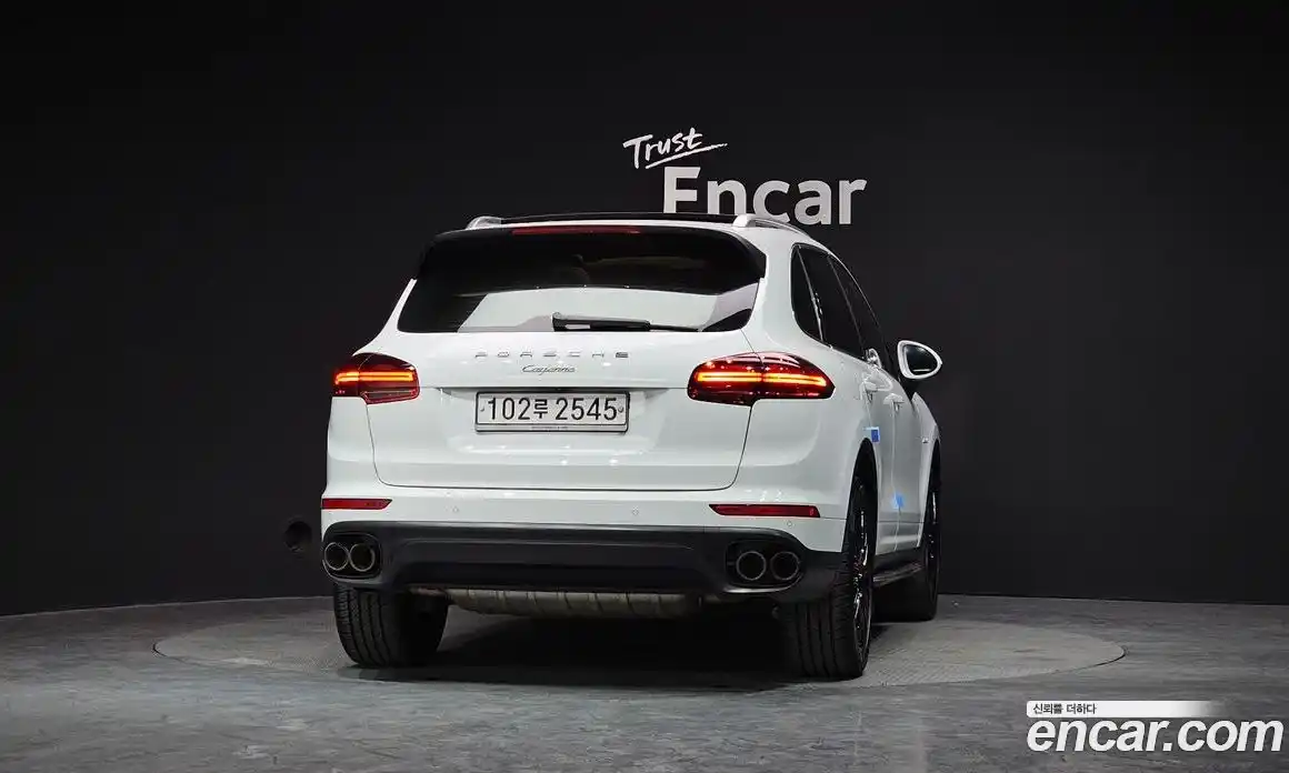 Porsche Cayenne 2015 3.0 Автомат в Москве № 149879, фото 13
