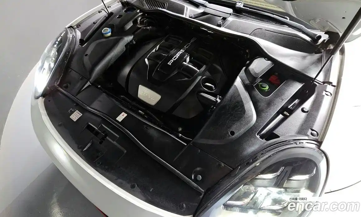 Porsche Cayenne 2015 3.0 Автомат в Москве № 149879, фото 14