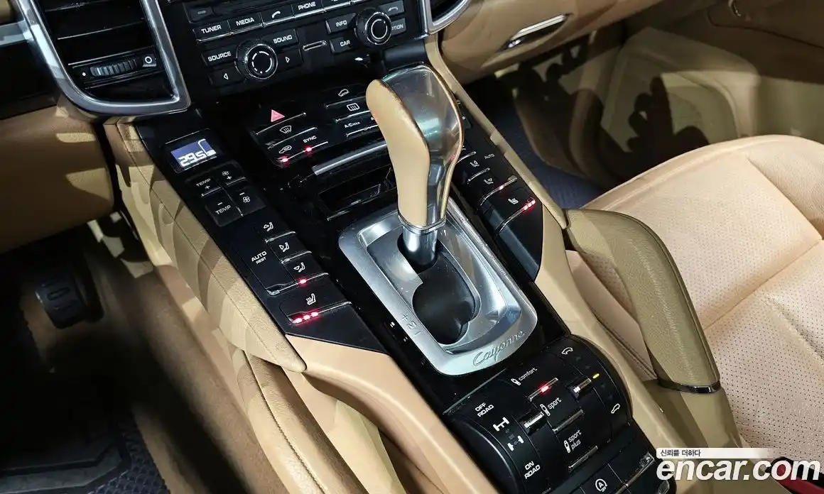 Porsche Cayenne 2015 3.0 Автомат в Москве № 149879, фото 19