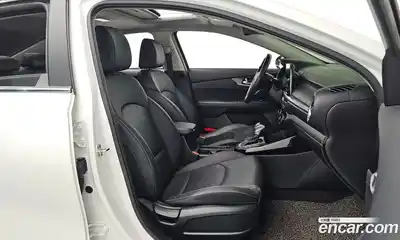 Kia K3 2022 1.6 Автомат в Москве № 15338, миниатюра 6