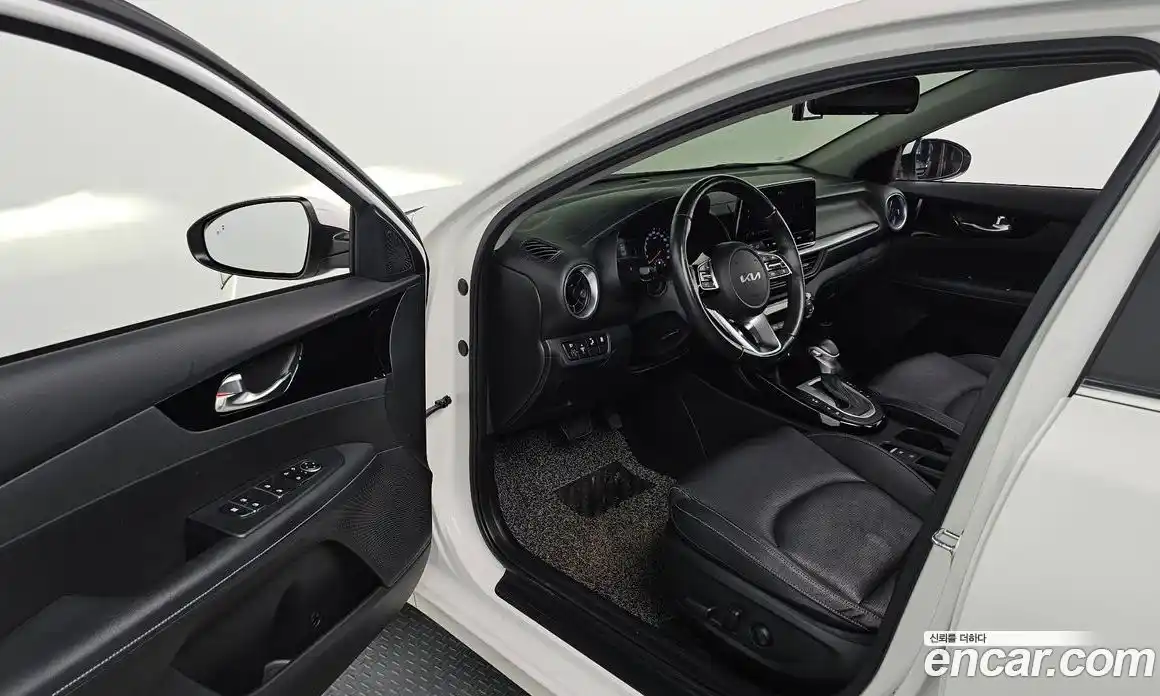 Kia K3 2022 1.6 Автомат в Москве № 15338, фото 10