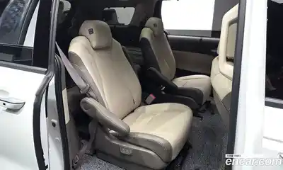 Kia Canival 2023 3.5 Автомат в Москве № 15696, миниатюра 2