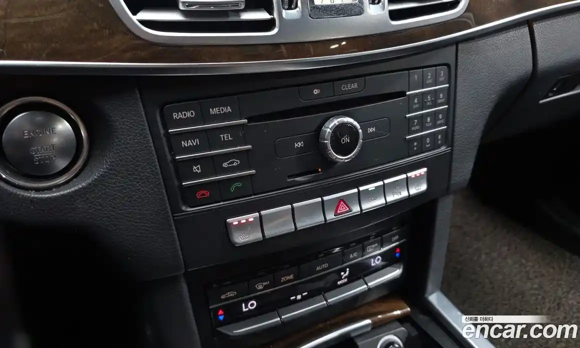 Mercedes-Benz E-Class 2016 3.5 Автомат в Москве № 160853, фото 20