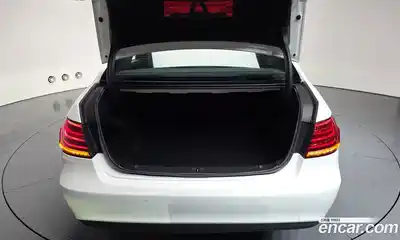 Mercedes-Benz E-Class 2016 3.5 Автомат в Москве № 160853, миниатюра 9